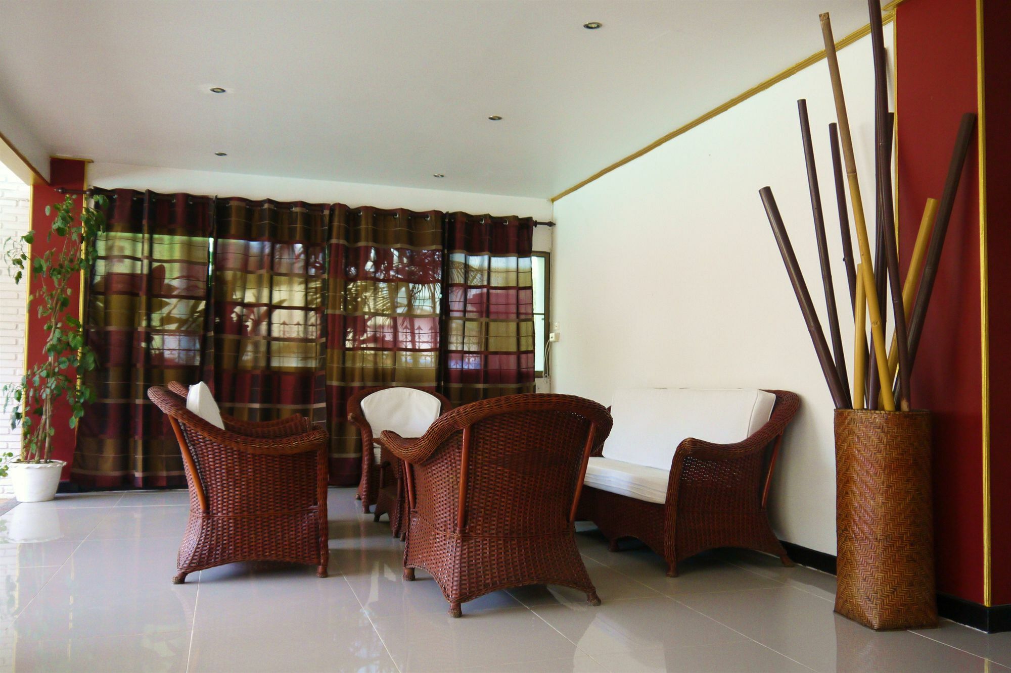 Surin Sweet Hotel Dış mekan fotoğraf